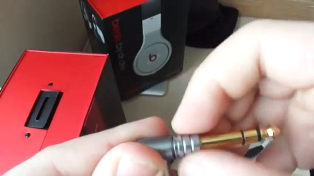 Beats By Dre Pro VS Studio Review (www.beatsdrecustom.com)