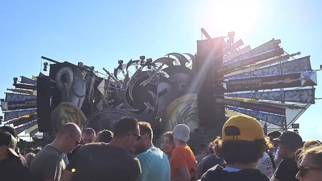 titanium 13-5-2023 vianen mainstage paul elstak vs partyraiser 5 ik ga hard смотреть онлайн