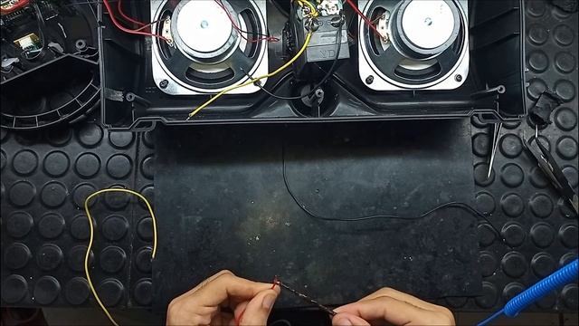 Caixa de Som Portátil Bt Speaker Bluetooth Zqs-4210 - Trocar a Bateria! смотреть онлайн