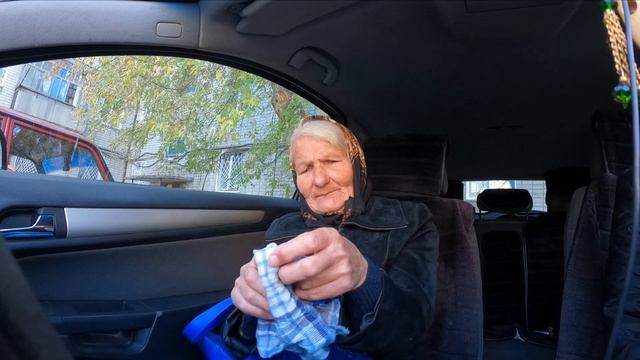 ЗАПИСАЛИ К ОНКОЛОГУ, привезли бабушку на обследование. смотреть онлайн