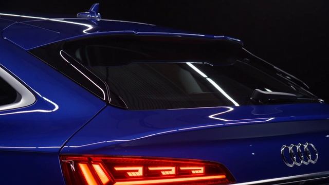 NEW Audi Q5 SPORTBACK (2021) - crazy digital OLED lights demonstration смотреть онлайн
