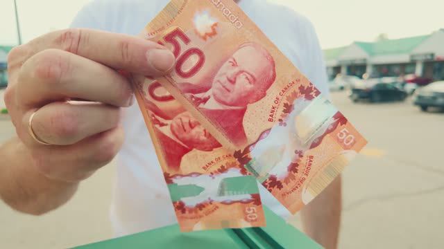 Как живут на самом деле иммигранты в Америке _ Стоит ли ехать_ смотреть онлайн