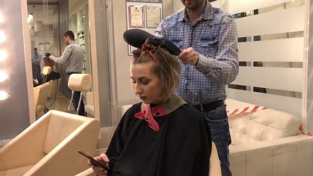 Как делать укладку волос брашингами ERGO, каре смотреть онлайн