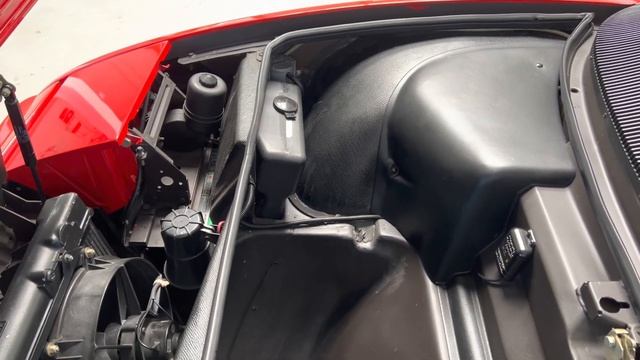 1990 Ferrari Mondial t Cabriolet - Walk Around 2 смотреть онлайн
