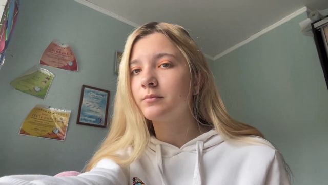 Необычный макияж/9.05.23 смотреть онлайн