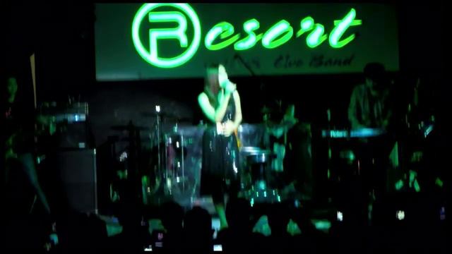 Bell Nuntita performs in Singapore.mov смотреть онлайн