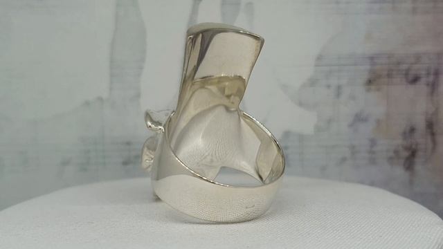 Перстень "Череп" из серебра смотреть онлайн