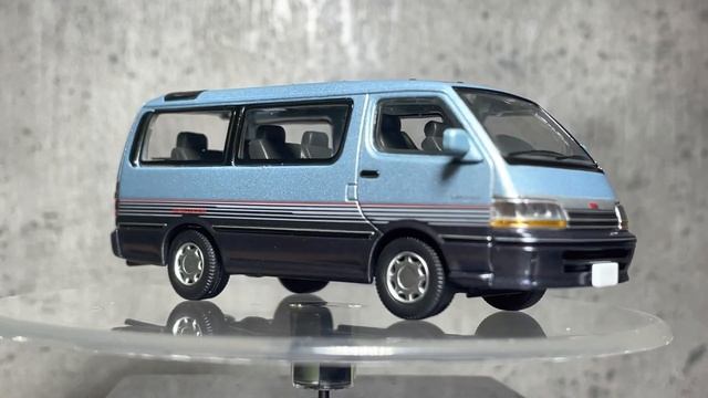 TomyTec Tomica Limited Vintage Neo Toyota HIACE WAGON SUPER CUSTOM LV-N208c LV-N216c 90 年代貨Van смотреть онлайн