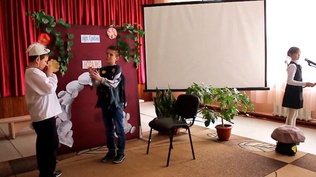 Як зайчисько не хотів йти до школи... [ театралізована вистава ] 8 школа, м. Дружківка 01.04.2017