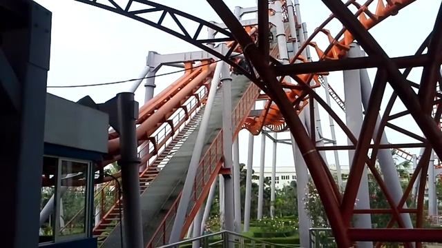 Американские горки в Тайланде. март 14 г смотреть онлайн