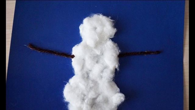 Снеговик из ваты своими руками / Зимняя аппликация / Зимняя поделка для детей смотреть онлайн