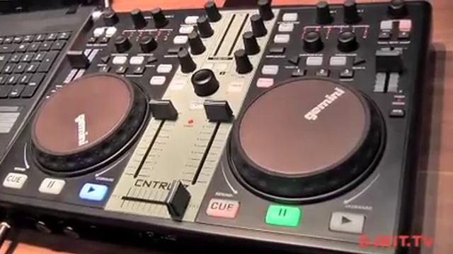 Gemini CTRL-7 USB MIDI DJ Controller with Soundcard @ MUSIKMESSE 2012 with DJkit.tv смотреть онлайн