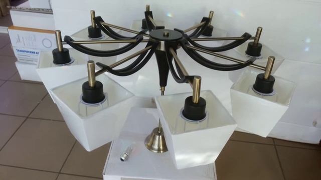 Люстра стиль Классика 8 ламп 8 квадратных плафонов абажур! смотреть онлайн