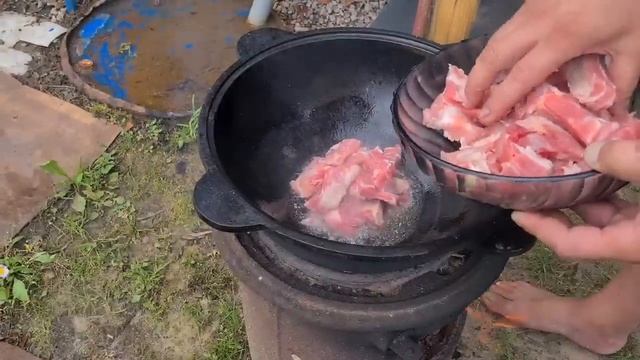 ?Лагман на костре, в казане. Отдыхаем у сестры на даче?? смотреть онлайн