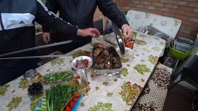 18+ Шашлык у Сани))) Не рыбалка!!!!! смотреть онлайн