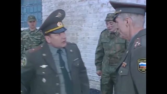 Солдаты - гнать этих грёбаных солдат из этой грёбаной армии