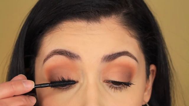 Benefit's Bad Gal BANG vs Roller Lash Mascara Battle! | Comparison, Wear test and Review! смотреть онлайн