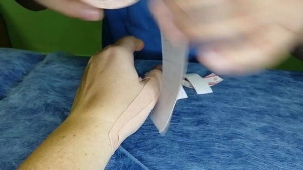 тейпирование большого пальца разными тейпами