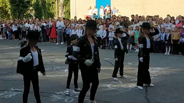 Первый звонок смотреть онлайн