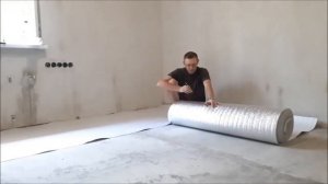 Ламинат на не очень ровный пол.