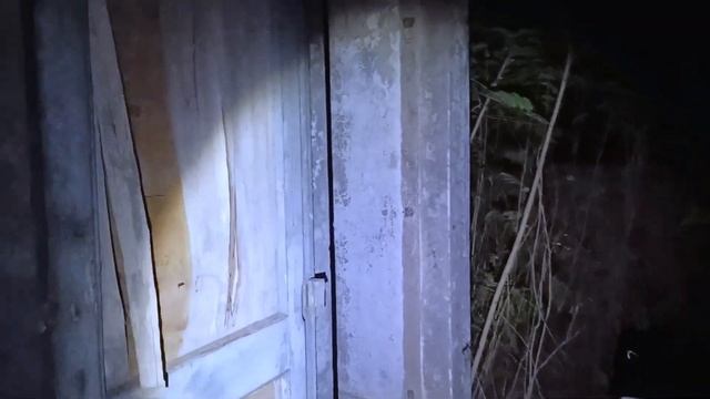 Surviving a Day In The Conjuring House Alone | смотреть онлайн