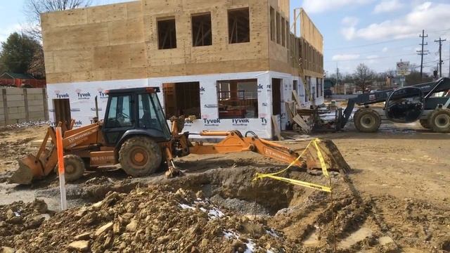 Стройка нового карточного домика из картона фанера доски бетон в штате Огайо смотреть онлайн
