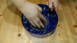 Вспоминаем старый советский рецепт домашних конфет из сухого молока. 12+