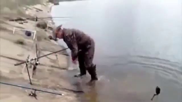 ПРИКОЛЫ НА РЫБАЛКЕ!!! смотреть онлайн