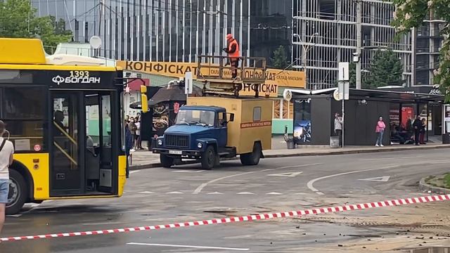 Провалилась дорога! смотреть онлайн