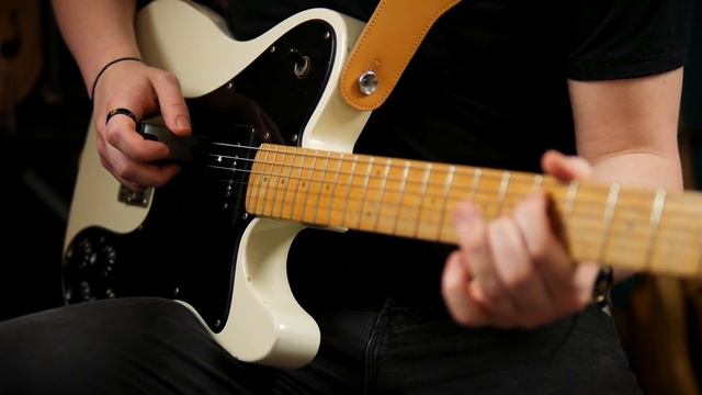 How Do Guitar Sustainers Work? | Ebow and AEON смотреть онлайн