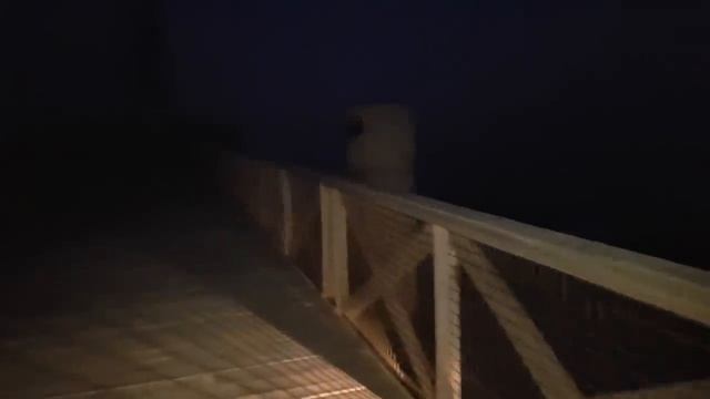 НАРЯЖАЮСЬ НА НОЧНУЮ ПРОГУЛКУ В ДЕРЕВНЮ ГДЕ КВАРТИРА СТАРШЕЙ СЕСТРЫ. PORT LEUCATE смотреть онлайн