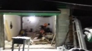 Гаражные ворота подъемно складные, с пульта, без электропривода, работает противовес!