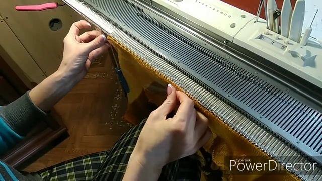 Жёлтый пуловер на вязальной машине ч 5 смотреть онлайн