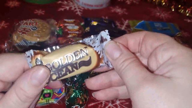 Сладкие новогодние Украинские подарки "Снеговик"," Санта" и "Ёлочка" смотреть онлайн