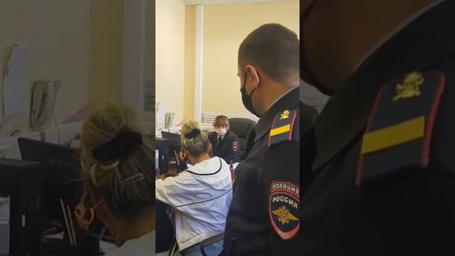 Линейный отдел криво влияет, чтобы уйти от ответственности смотреть онлайн