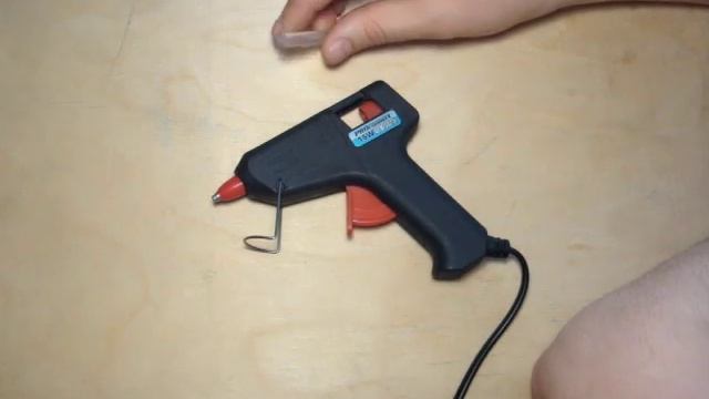 Клеевой пистолет для рукоделия смотреть онлайн
