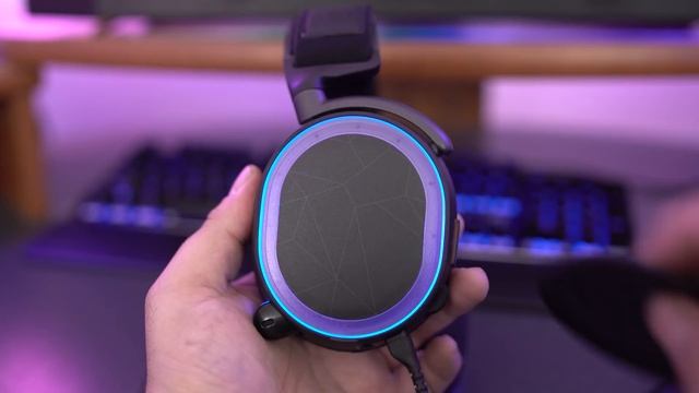 SteelSeries Arctis Pro - Headphones That Don't Suck! смотреть онлайн