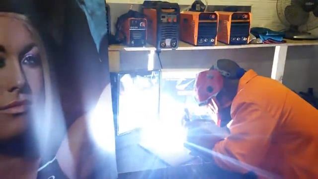 Inversora De Solda EVO 150 - Tecnologia Global