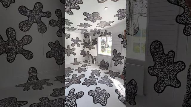 Tour of The Doodle House смотреть онлайн