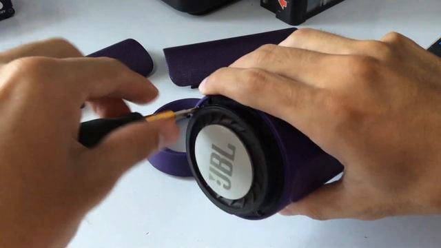 How To วิธี แกะ ลำโพง JBL charge 2 смотреть онлайн