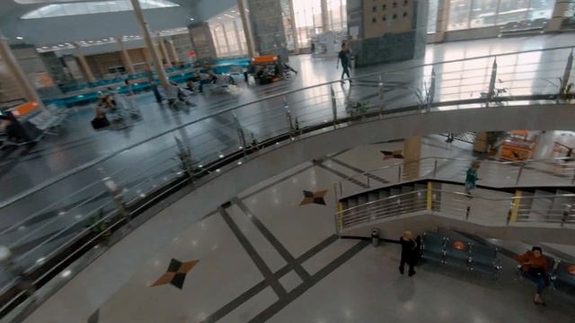 Железнодорожный вокзал смотреть онлайн