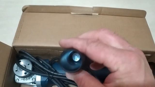 Шлифмашина угловая (болгарка) BOSCH GWS 750 S Professional Видеоотзыв (обзор) Дмитрия смотреть онлайн