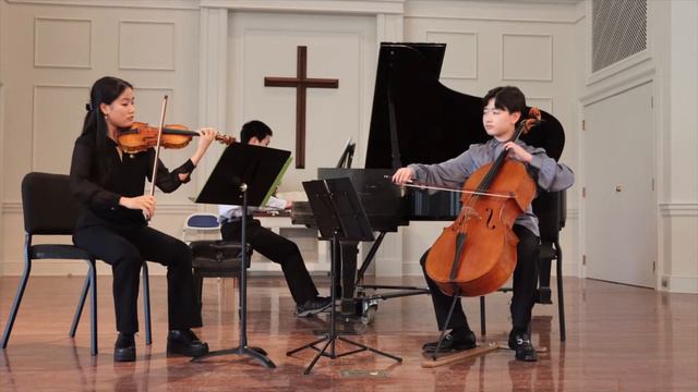 Ludwig Van Beethoven (1770-1827): Piano Trio in B-flat major, op.11 (Enchant Trio) смотреть онлайн