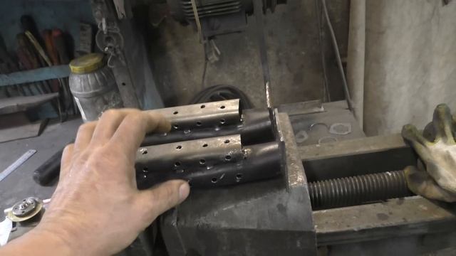 ГУСЕНИЧНЫЙ МИНИТРАКТОР ч.21 выхлоп в раме смотреть онлайн