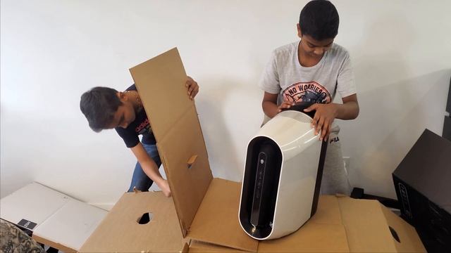 Alienware Aurora R10 Ryzen Edition Unboxing смотреть онлайн