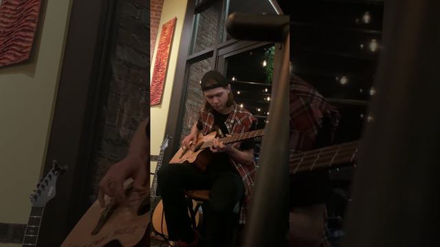 Come together cover by Gary and Deryck смотреть онлайн