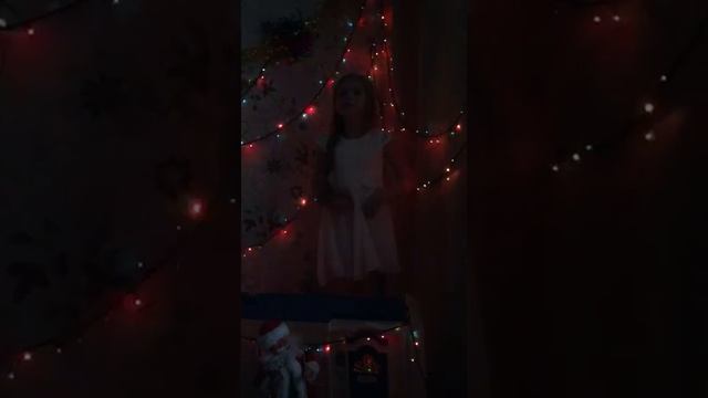 По деревьям серебристым.. смотреть онлайн
