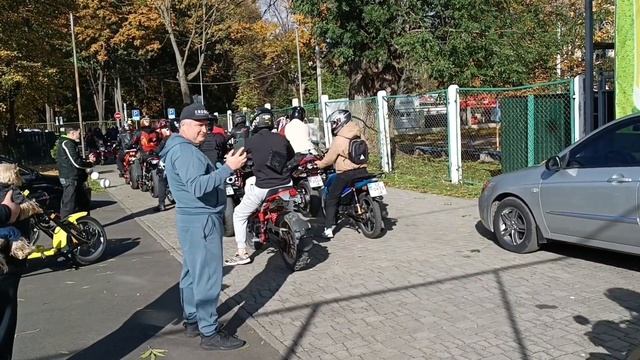 Закриття мотосезону в Чернівцях 28.10.2023 року (ексклюзивні кадри,круті байки,позитивні емоції) смотреть онлайн