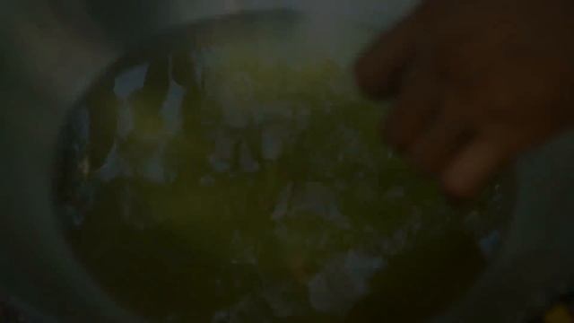 Atlantic Mackerel Fish | How To Cook Mackerel Fish Crispy, Rice Noodle Eating With Sesame Sauce. смотреть онлайн