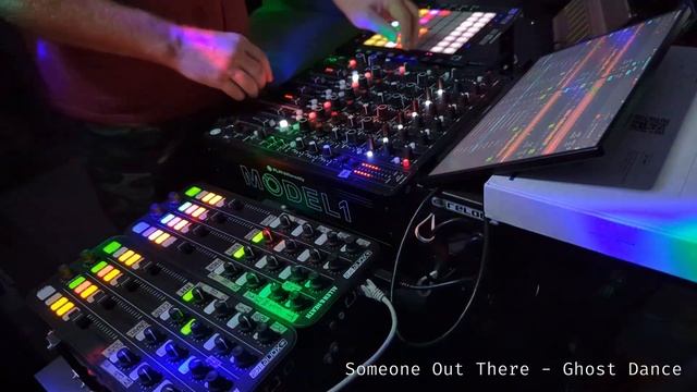 LMM #19 (#techno #mix recorded on Model 1 by #PLAYdifferently) смотреть онлайн